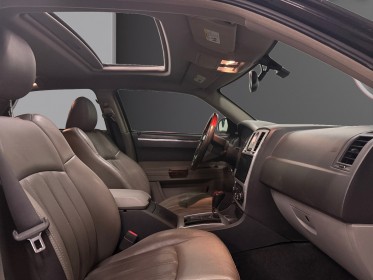 Chrysler 300c 5.7 v8 hemi - 2ème main - origine france - historique complet occasion simplicicar lyon ouest simplicicar...