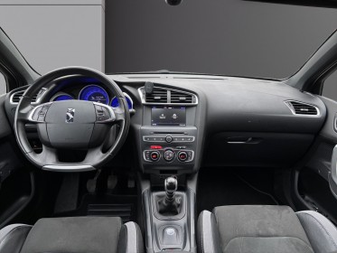 Ds ds4 crossback executive 1.2 thp 130 ss bvm6 executive - carnet entretien citroën - caméra - sièges chauffants -......