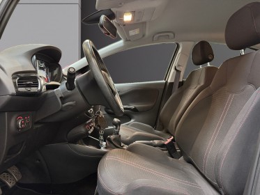 Opel corsa 1.4 90 ch black edition - garantie 12 mois occasion simplicicar lyon ouest simplicicar simplicibike france