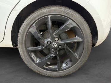 Opel corsa 1.4 90 ch black edition - garantie 12 mois occasion simplicicar lyon ouest simplicicar simplicibike france