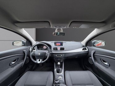 Renault megane iii coupe 1.6 16v 110 - garantie 12mois - radio cd bluetooth mp3 - clim auto - rÉgulateur occasion...