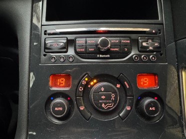 Peugeot 3008 hybrid4 2.0 hdi 163ch fap etg6  electric 37ch 85g occasion paris 15ème (75) simplicicar simplicibike france