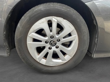 Toyota prius hybride dynamic / garantie 12 mois / affichage tÊte haute / camÉra de recul / chargeur a induction occasion...