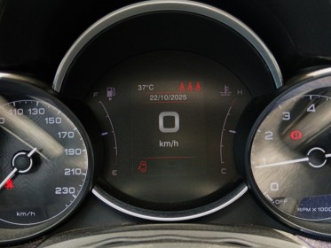 Fiat 500x my20 1.0 firefly turbo t3 120 ch  / finition lounge / line assist / caméra de recul / feux autos / essuis...