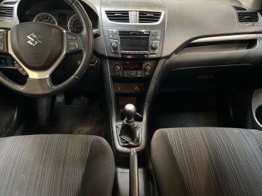 Suzuki swift iii très belle 1.2 vvt so'city / 56800km / 2éme main - garantie 12 mois - occasion simplicicar lyon ouest...