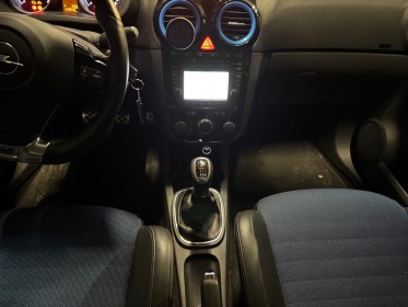 Opel corsa 1.6 turbo - 192 ch opc garantie 12 mois occasion montpellier (34) simplicicar simplicibike france