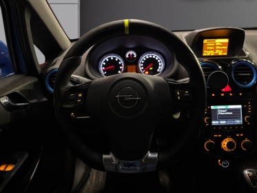 Opel corsa 1.6 turbo - 192 ch opc garantie 12 mois occasion montpellier (34) simplicicar simplicibike france