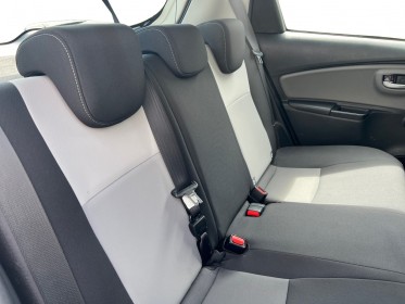 Toyota yaris 1.5 vvti 16v hsd hybrid 100h e-cvt 75 cv occasion simplicicar st-maximin simplicicar simplicibike france