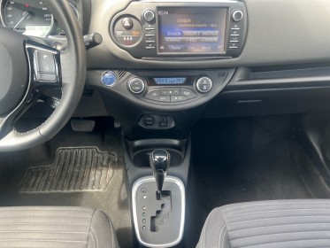 Toyota yaris 1.5 vvti 16v hsd hybrid 100h e-cvt 75 cv occasion simplicicar st-maximin simplicicar simplicibike france