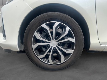 Toyota yaris 1.5 vvti 16v hsd hybrid 100h e-cvt 75 cv occasion simplicicar st-maximin simplicicar simplicibike france