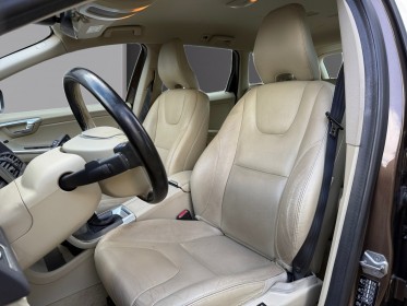 Volvo xc60 d4 181 ch momentum geartronic attelage radar av ar garantie 12 mois occasion simplicicar poitiers simplicicar...