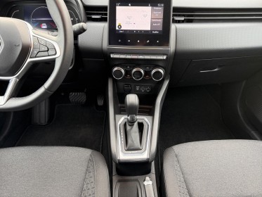 Renault clio v e-tech 140 - 21n business radar stationnement ar système de navigation feux avant led garantie 12 mois...