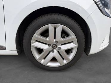 Renault clio v e-tech 140 - 21n business radar stationnement ar système de navigation feux avant led garantie 12 mois...