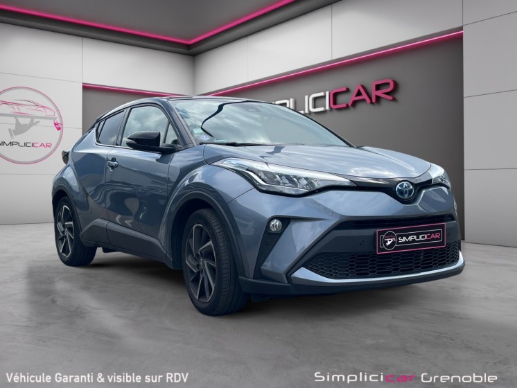 Toyota c-hr hybride my23 simplifiee 2.0l dynamic ultimate / attelage amovible / 1ère main occasion simplicicar grenoble... Toyota c-hr hybride my23 simplifiee 2.0l dynamic ultimate / attelage amovible / 1ère main occasion simplicicar grenoble...