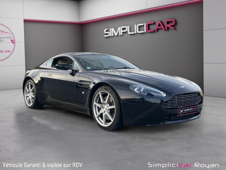 Aston martin v8 vantage 4.3 380 ch bva 6 rapports / entretien complet / garantie 12 mois occasion simplicicar royan... Aston martin v8 vantage 4.3 380 ch bva 6 rapports / entretien complet / garantie 12 mois occasion simplicicar royan...
