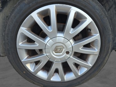 Renault clio iii dci 85 eco2 exception kit distri ok - idéal jeune conducteur occasion avignon (84) simplicicar simplicibike...