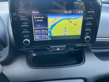 Toyota yaris my20 120 vvt-i france - faible kms - caméra de recul - grantie 12 mois occasion simplicicar lyon nord...