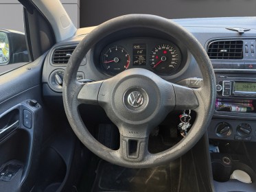 Volkswagen polo 1.2 60 trendline/radio/alarme/garantie occasion simplicicar salon de provence simplicicar simplicibike france