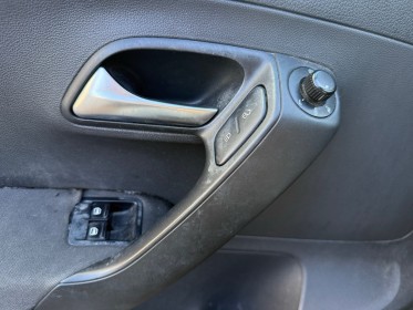 Volkswagen polo 1.2 60 trendline/radio/alarme/garantie occasion simplicicar salon de provence simplicicar simplicibike france