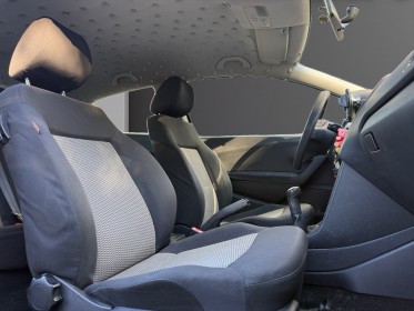 Volkswagen polo 1.2 60 trendline/radio/alarme/garantie occasion simplicicar salon de provence simplicicar simplicibike france