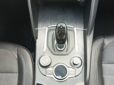 Alfa romeo giulia my20 2.2 jtd 190ch boîte de vitesse at8 finition super / s/s / line assist / caméra de recul occasion...