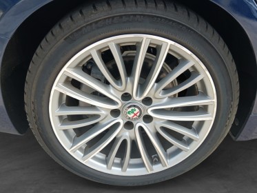 Alfa romeo giulia my20 2.2 jtd 190ch boîte de vitesse at8 finition super / s/s / line assist / caméra de recul occasion...