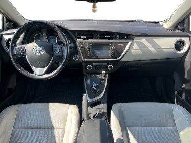 Toyota auris touring sports hybride 136h style  / entretien full toyota occasion simplicicar st-maximin simplicicar...