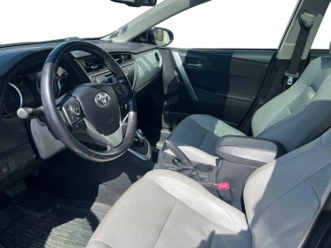 Toyota auris touring sports hybride 136h style  / entretien full toyota occasion simplicicar st-maximin simplicicar...