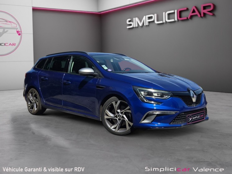 Renault megane iv estate 205cv gt bacquets chauffants leds interieur 4control moteur 51000km garantie 12mois occasion...