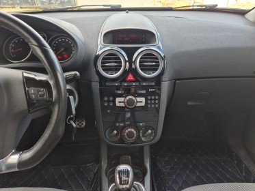 Opel corsa 1.6 turbo - 192 ch opc toit ouvrant bacquets recaro suspensions sport revision a jour occasion simplicicar valence...