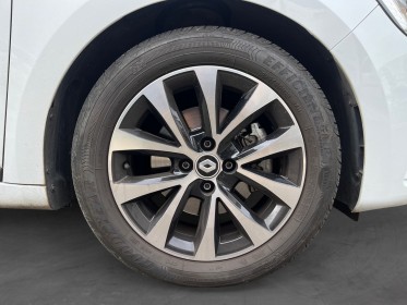 Renault clio v blue dci 100 - 21n business occasion simplicicar lyon nord simplicicar simplicibike france