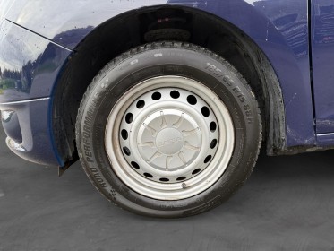 Dacia sandero 1.2 16v 75 occasion simplicicar rennes simplicicar simplicibike france