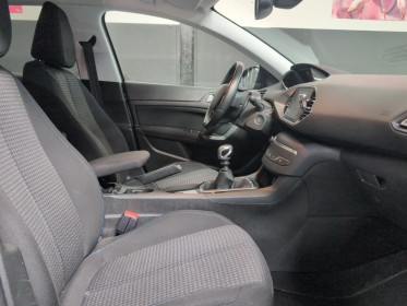 Peugeot 308 bluehdi 100ch ss bvm6 style - garantie 12 mois - occasion simplicicar brest simplicicar simplicibike france