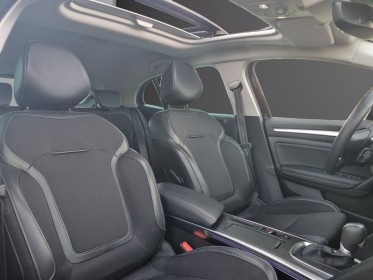 Renault megane iv berline blue dci 115 edc techno toit ouvrant carplay camera garantie 12 mois occasion simplicicar marignane...