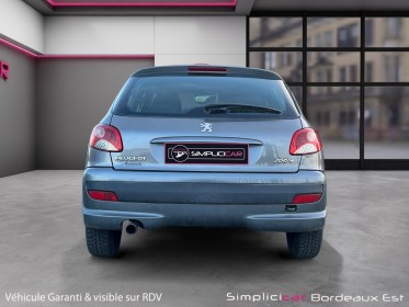 Peugeot 206 1.1e 60ch trendy clim garantie 12 mois occasion simplicicar bordeaux  simplicicar simplicibike france