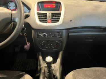 Peugeot 206 1.1e 60ch trendy clim garantie 12 mois occasion simplicicar bordeaux  simplicicar simplicibike france