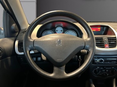 Peugeot 206 1.1e 60ch trendy clim garantie 12 mois occasion simplicicar bordeaux  simplicicar simplicibike france