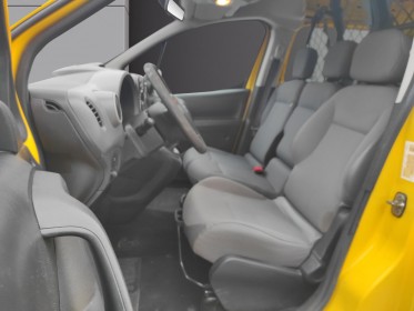 Citroen berlingo fourgon l1 hdi 75 ch 3 places 625 kg confort - garantie 12 mois occasion simplicicar reims simplicicar...