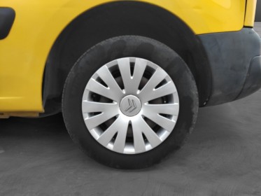 Citroen berlingo fourgon l1 hdi 75 ch 3 places 625 kg confort - garantie 12 mois occasion simplicicar reims simplicicar...