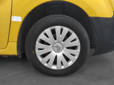 Citroen berlingo fourgon l1 hdi 75 ch 3 places 625 kg confort - garantie 12 mois occasion simplicicar reims simplicicar...