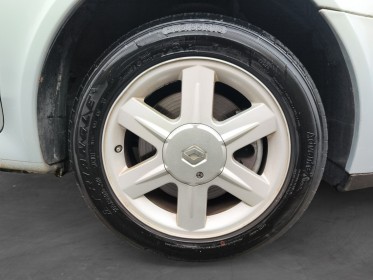 Renault laguna evolution 1.8 16v emotion occasion parc voitures beauvais simplicicar simplicibike france