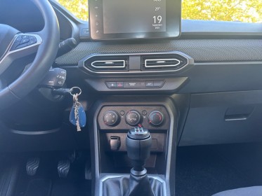 Dacia sandero sce 65 expression garantie 12 mois carplay régulateur climatisation faible consommation occasion montpellier...
