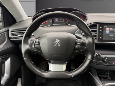 Peugeot 308 1.2 puretech 130cv ss bvm6 allure - distri ok - toit panoramique - garantie 12 mois occasion simplicicar toulon...