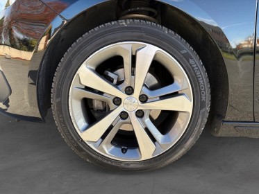 Peugeot 308 gt line 1.5 bluehdi 130ch eat8 - toit panoramique - camera de recul - carplay occasion simplicicar rennes...