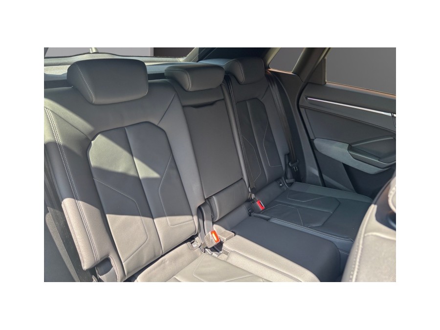 AUDI d'occasion Q3 45 TFSI-E 245 S LINE S TRONIC de 2024 Montreuil