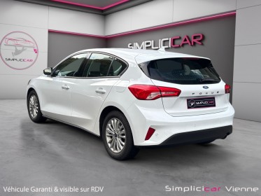 Ford focus 1.0 ecoboost 125 bva8 titanium - garantie 12 mois occasion simplicicar vienne simplicicar simplicibike france