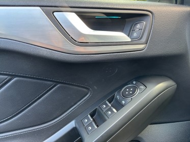 Ford focus 1.0 ecoboost 125 bva8 titanium - garantie 12 mois occasion simplicicar vienne simplicicar simplicibike france