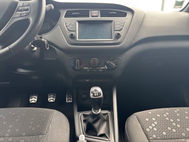 Hyundai i20 active 1.0 t-gdi 100 black ride feux automatiques systeme audio garantie 12 mois occasion montpellier (34)...