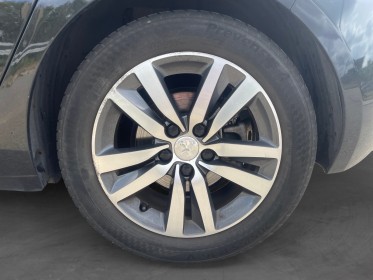 Peugeot 308 puretech 130ch ss eat8 allure distribution ok 09.2025 occasion simplicicar coeur d'yvelines - auto expo 78...