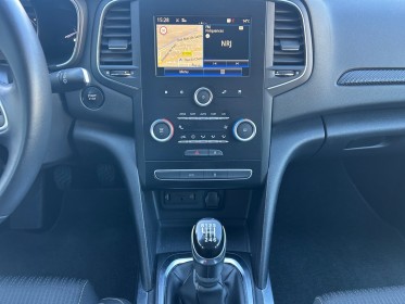 Renault megane iv berline business 1.5 dci 110 distri neuf / radar av - arr occasion simplicicar veauche simplicicar...